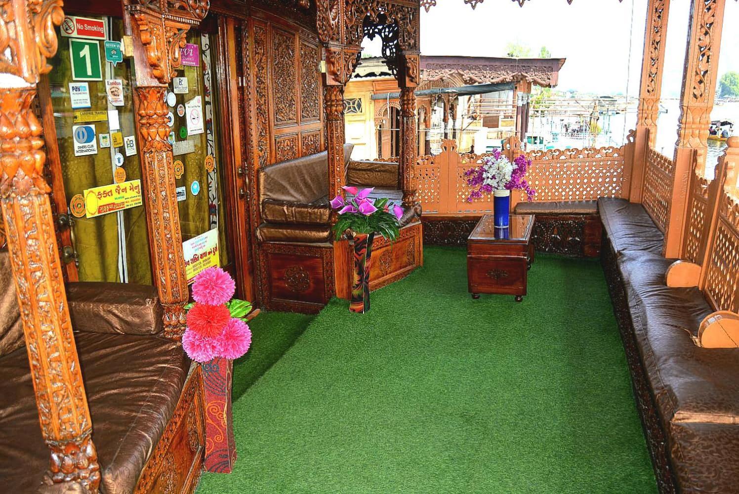 Heritage Amina Group Of Houseboats Hotel Srīnagar Kültér fotó